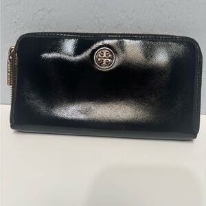 Tory Burch Shiny Black Card Holder